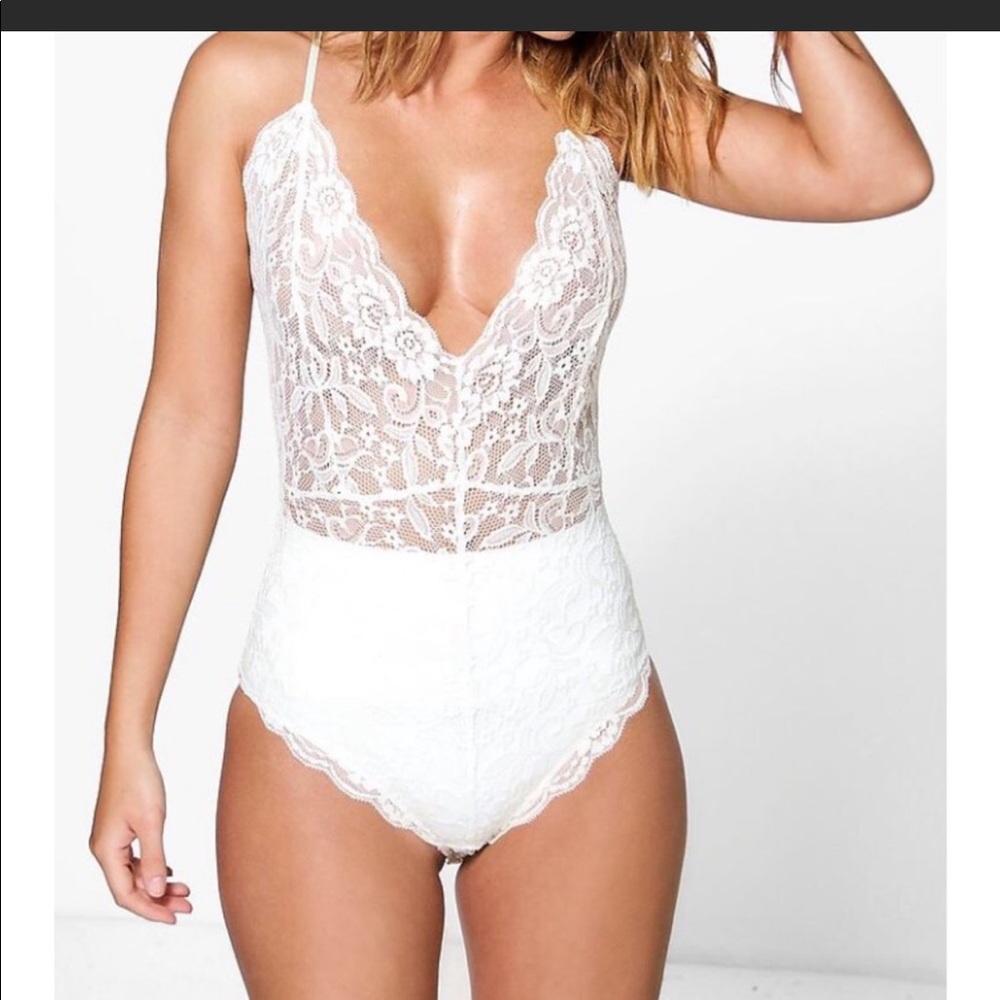 Strappy scallop bodysuit